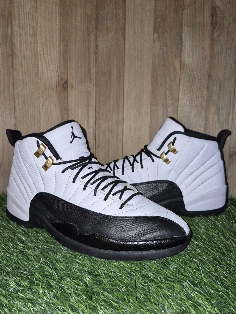 AIR JORDAN 12 RETRO "TAXI" 2025 Men's Size 9